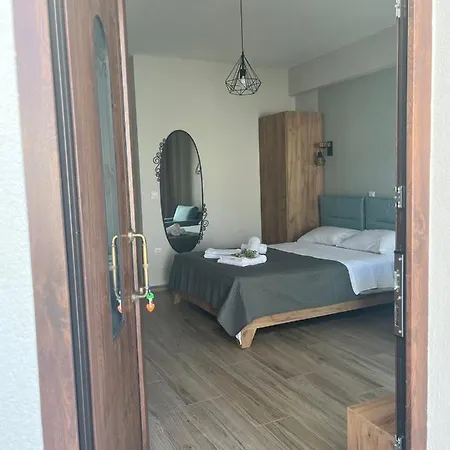 Guest house Route Du Canal Nea Roda