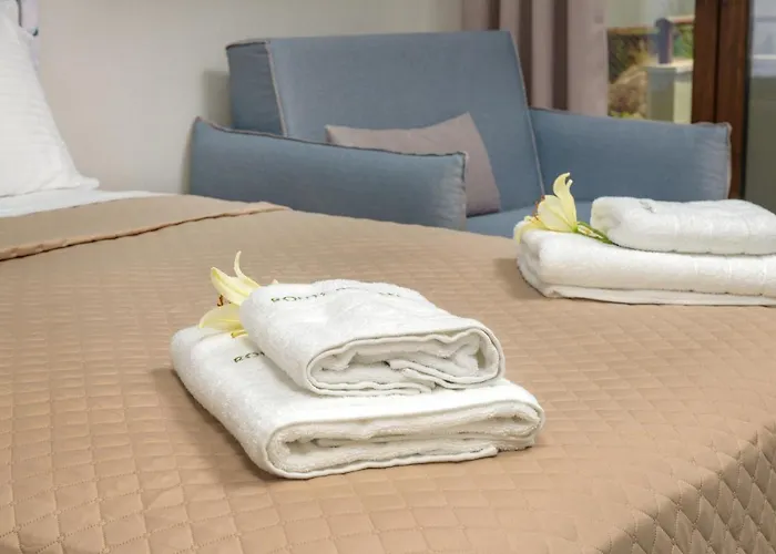 Route Du Canal 3* Nea Roda