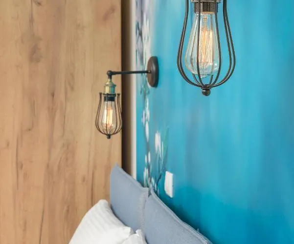 Route Du Canal Maison d'hôtes Nea Roda