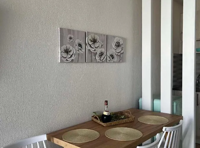 Route Du Canal Nea Roda