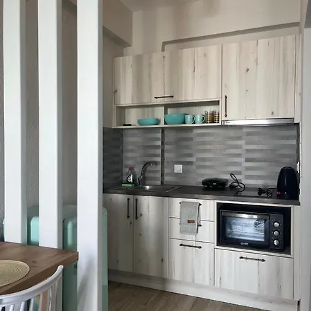 Route Du Canal 3* Nea Roda